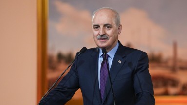 TBMM Başkanı Kurtulmuş deprem şehitleri kabristanı ziyaret etti
