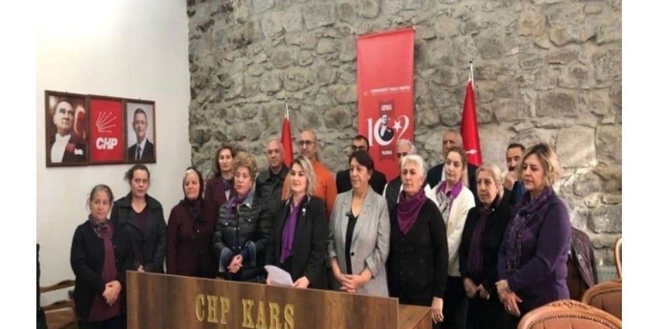 Türkiye'de Kadın Siyaseti: Eşit Temsil Mücadelesi ve Demokrasi